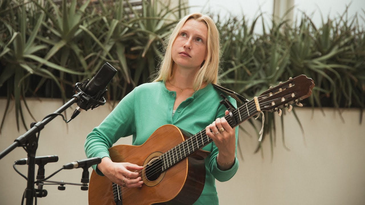 Billie Marten - Couldn't Love You More (John Martyn) | The Influences