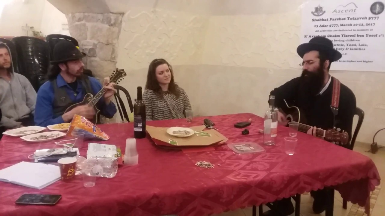 On the Road: #20 Nigunim with Mekubalim