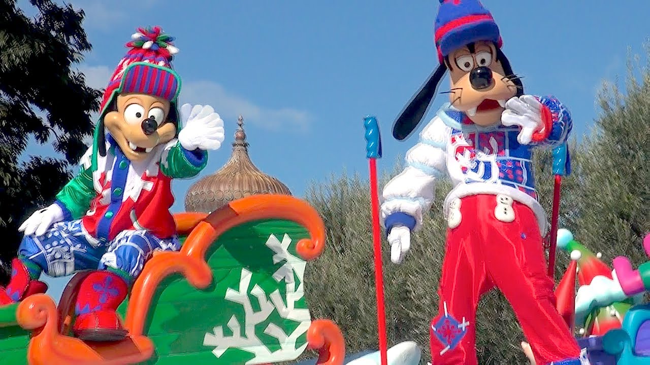 [Goofy, Max] Santa Village Parade 2013 (Tokyo Disneyland)