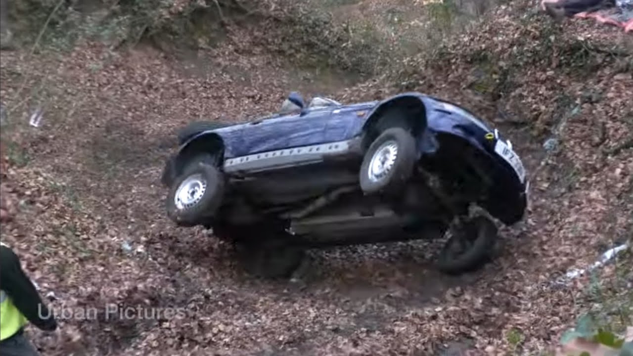 Cotswold Clouds 2024: Two cars overturn on ‘Crooked Mustard’ motor racing trial in Gloucestershire