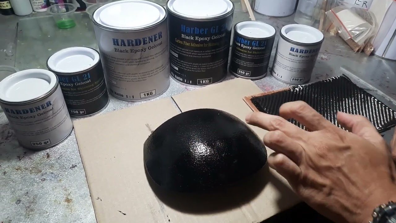 Tutorial singkat pengaplikasian Black Epoxy Gelcoat untuk perekat serat carbon ke media dasar