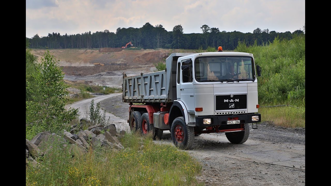 MAN 33-365 V10 F8 6x4 Trilex Kipper Veteranenhalle LKW Oldtimer