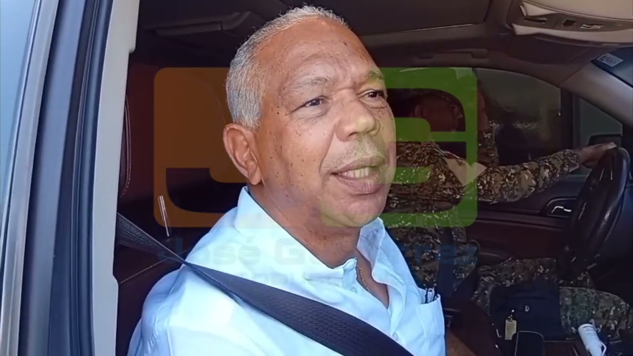 Productores banano se reúnen con director Migración; “necesitan permisos trabajo para extranjeros”