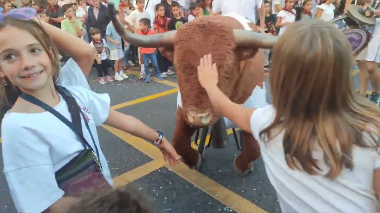 Cabalgata Fiestas del Pilar 2025. Zaragoza.
