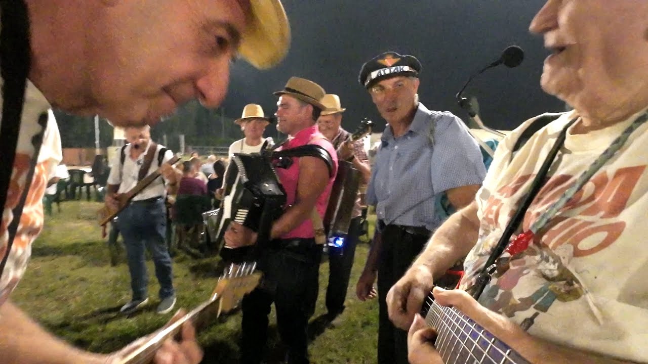 Butterata 2025 con il famoso cavallo di battaglia della Banda del Torchio.