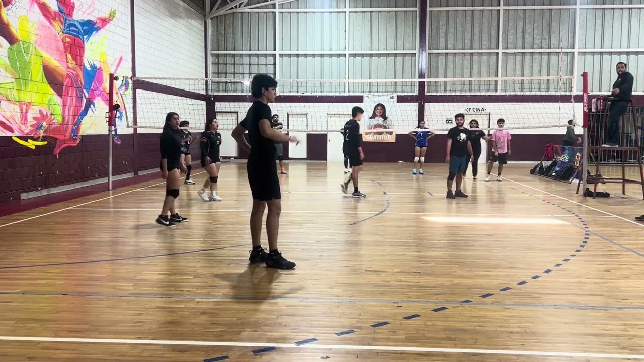 Amistoso - Aliens vs Alucinados ~ segundo set  🦝🏐