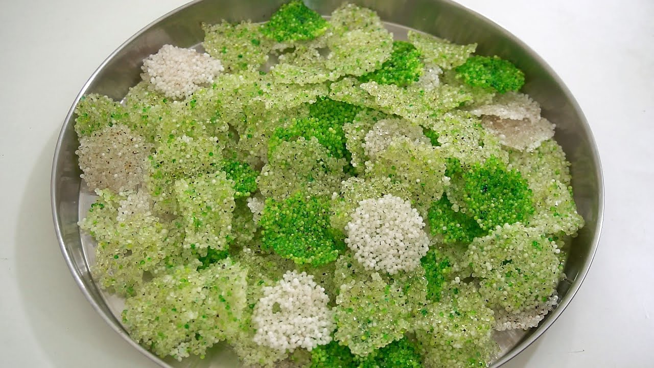 भाप से बनाये बहुत सारे साबूदाना पापड़ - steamed sabudana papad - sabudana papad by shalini's kitchen