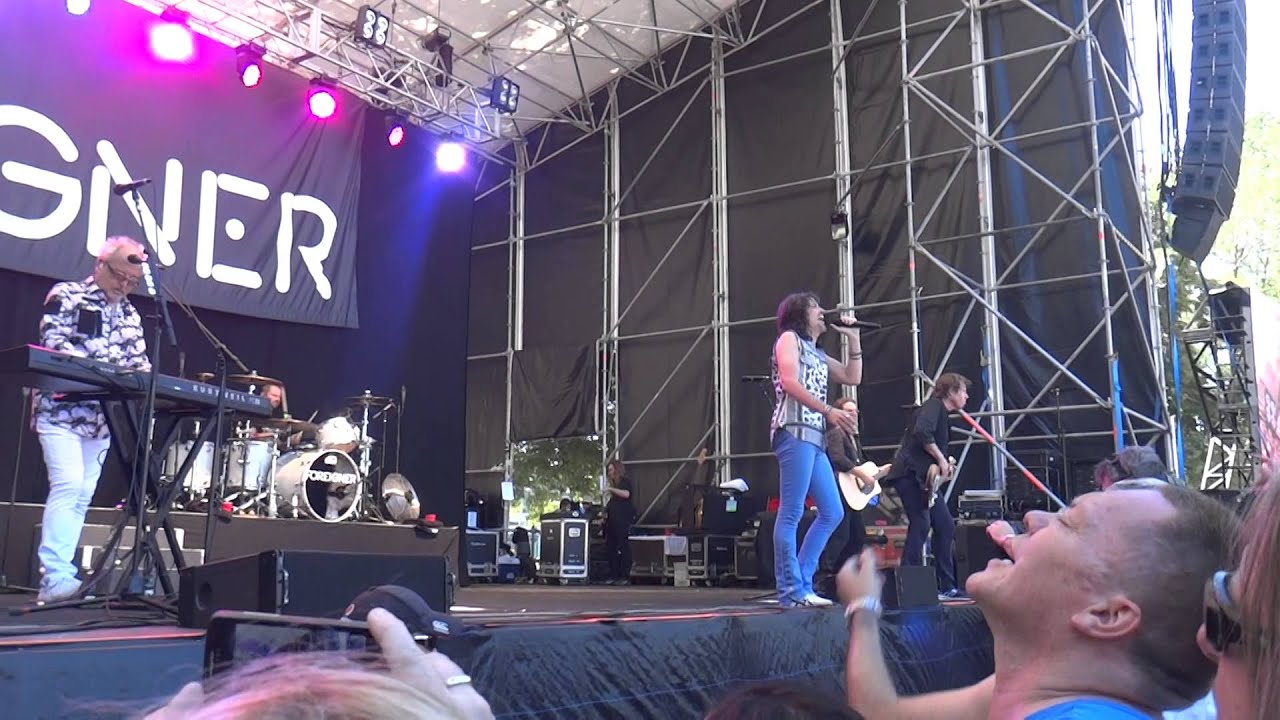 Foreigner - I want to know what love is, Taupo New Zealand 2015