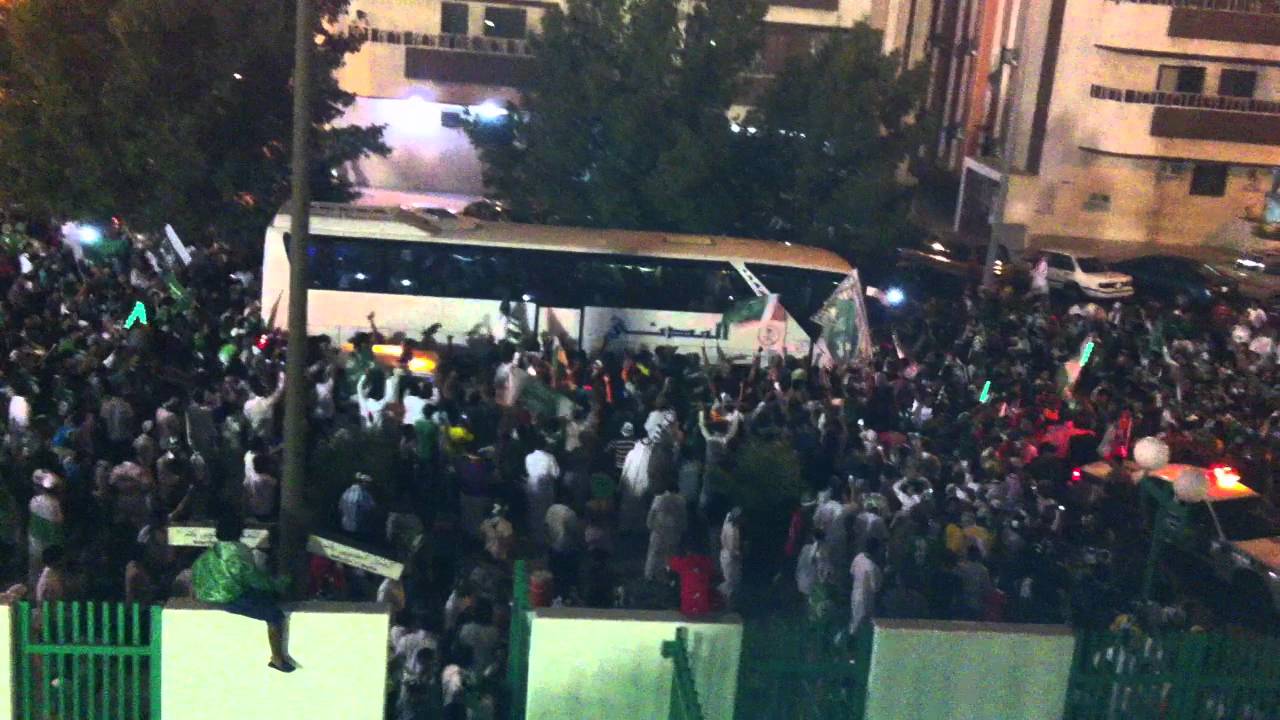احتفال جماهير الاهلي بكأس الملك 2011م