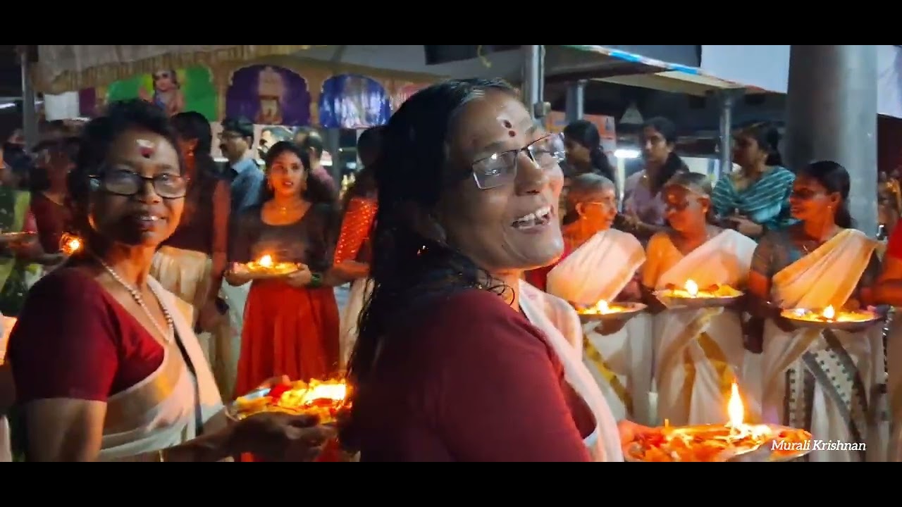 മുളളിക്കുളങ്ങര ഭഗവതിയുടെ മകരഭരണി ദിനത്തിലെ കൈനീട്ടപ്പറഎഴുന്നള്ളത്ത് - 1