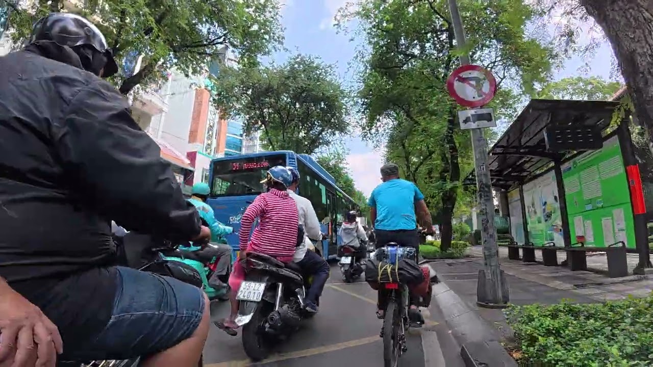 Đạp xe SG