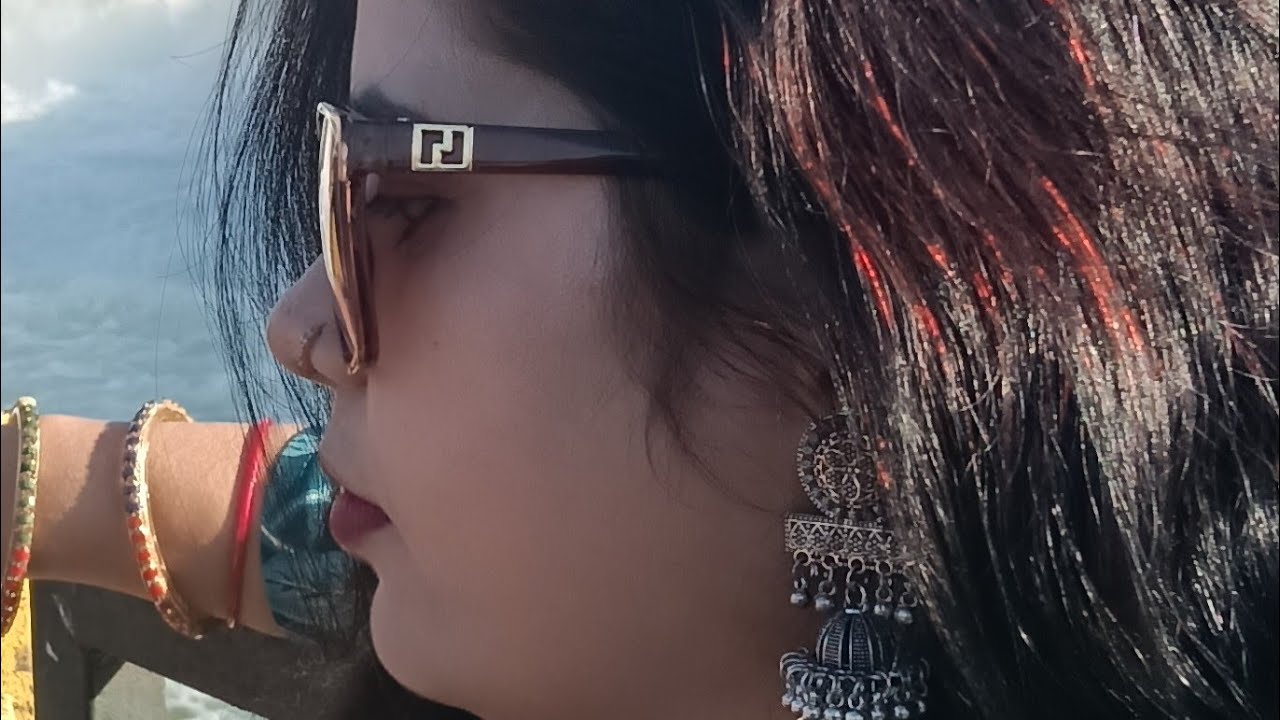 priyanka singh vlogs is live Radhe Radhe 🙏🏻 my YouTube family 🙏🏻 kuchh khatti meethi baten karte ha