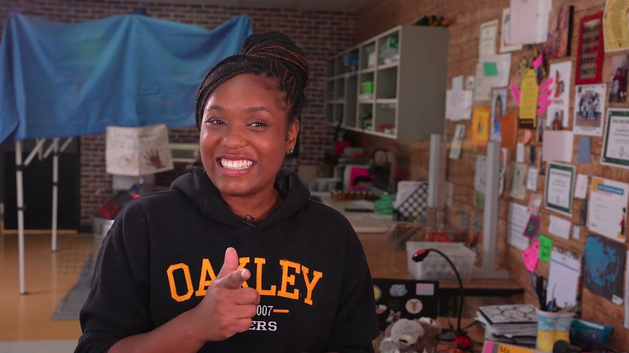 Teacher Feature 2023 - Tomanekka Irving of Oakley Elementary School