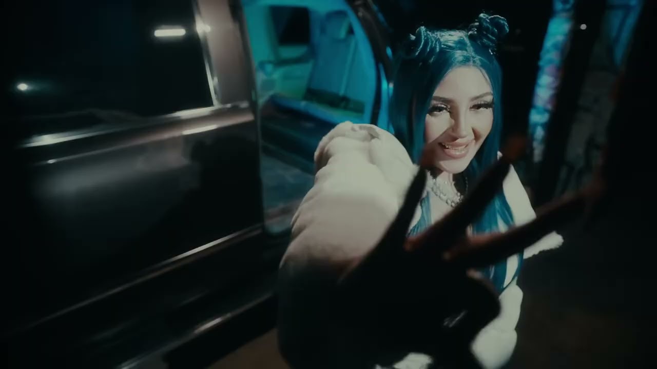 Mont & Bellakath &ndash; Hermanas de leche Official Video