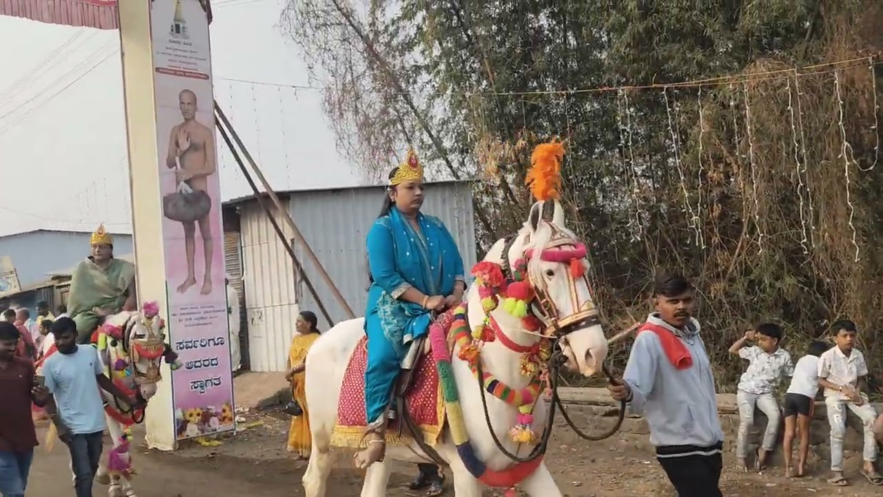 ಶಿರಗುರ್ ಪಂಚಕಲ್ಯಾಣದಲ್ಲಿ ಚಿಲಿಪಿಲಿಯರ ಭಕ್ತಿ.