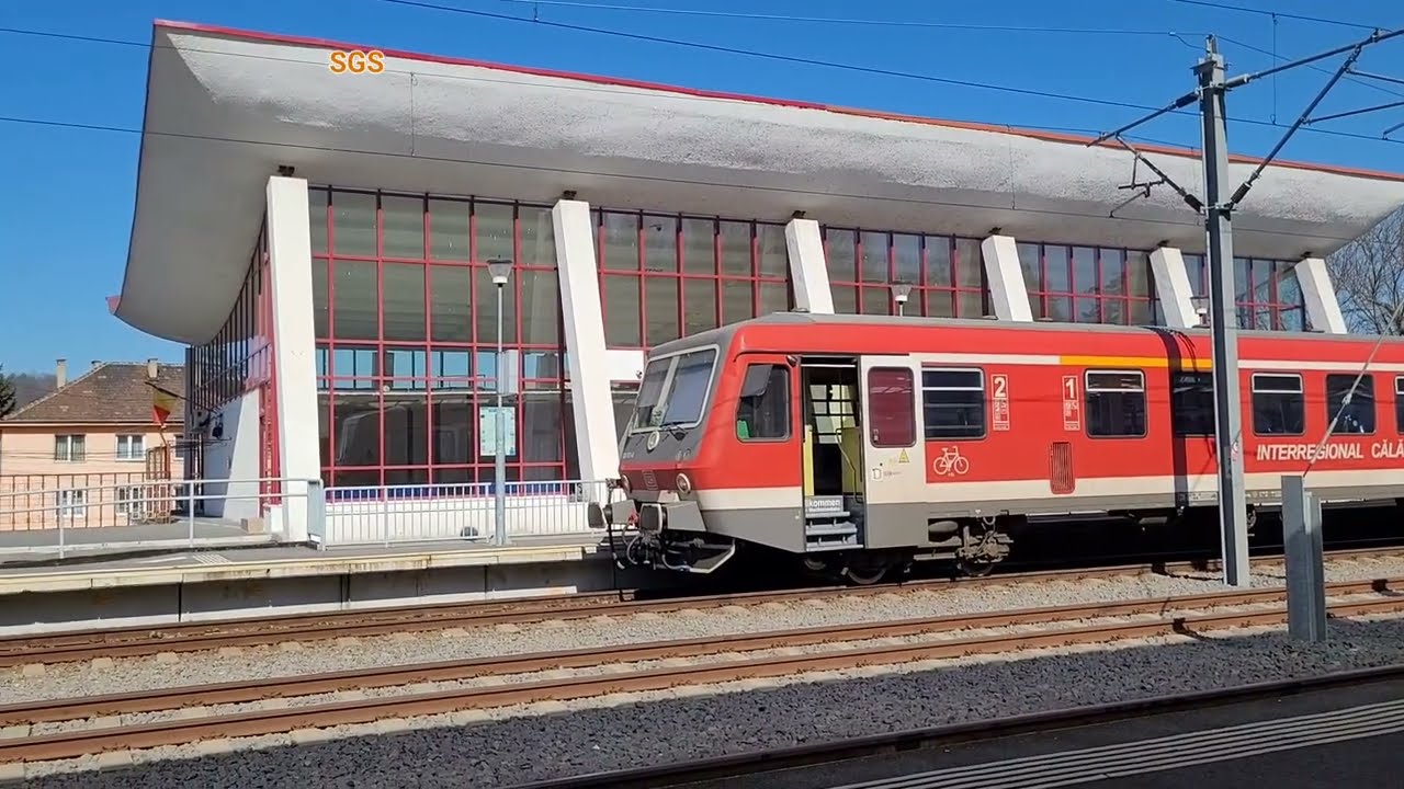 Mediaş: R 10764 train (Mediaş - Sibiu). DMU nr. 928 551-0
