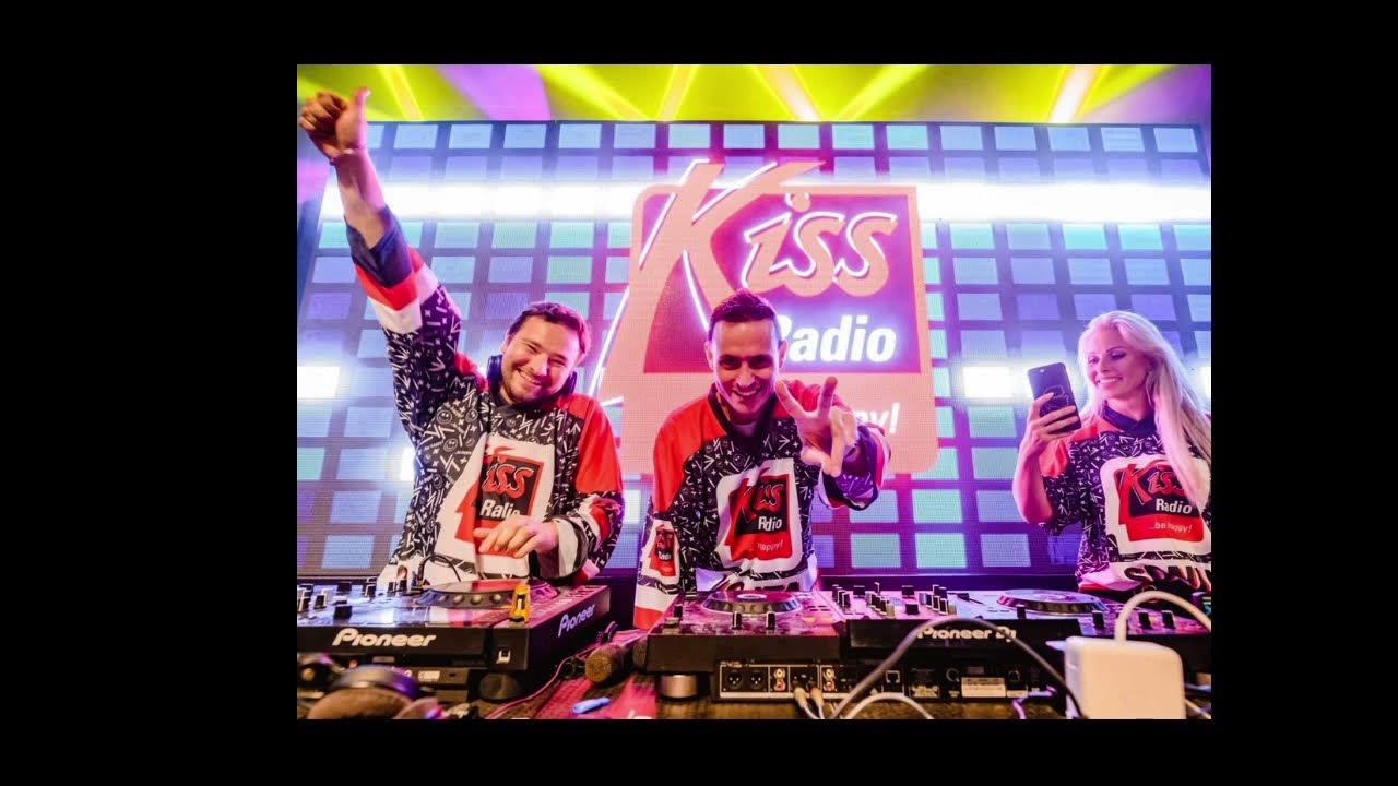 Speciální Silvestrovský Bassmachine s DJ Basslickerem a Vojtou Sklenářem 🥳 🥳