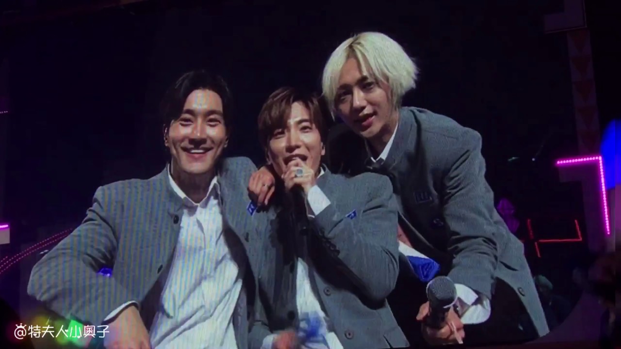 180401【Super Show 7In Taipei】Too Many Beautiful Girls Cut 手燈變色讓李赫宰化身激動哥😂