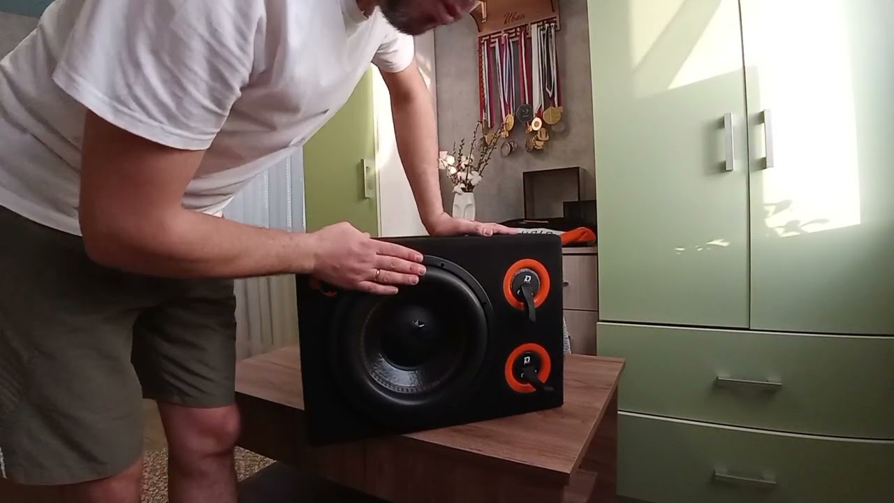 Piranha 12 Double Port V.2 САБВУФЕР ОТ DL-AUDIO, С ДВУМЯ ДЫРОЧКАМИ😜