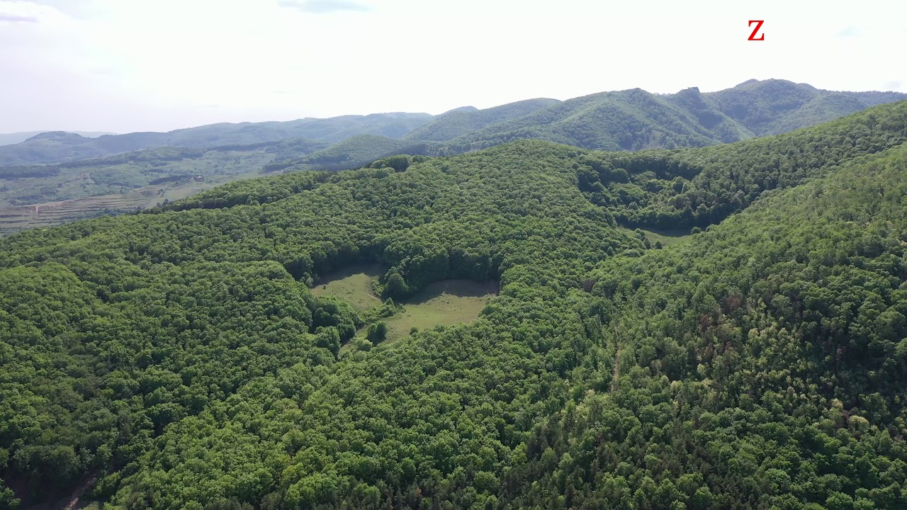 Poiana Inimii sau Poiana Dragostei, Bucerdea Vinoasa aproape de Piatra Craivii, fosta cetate dacica