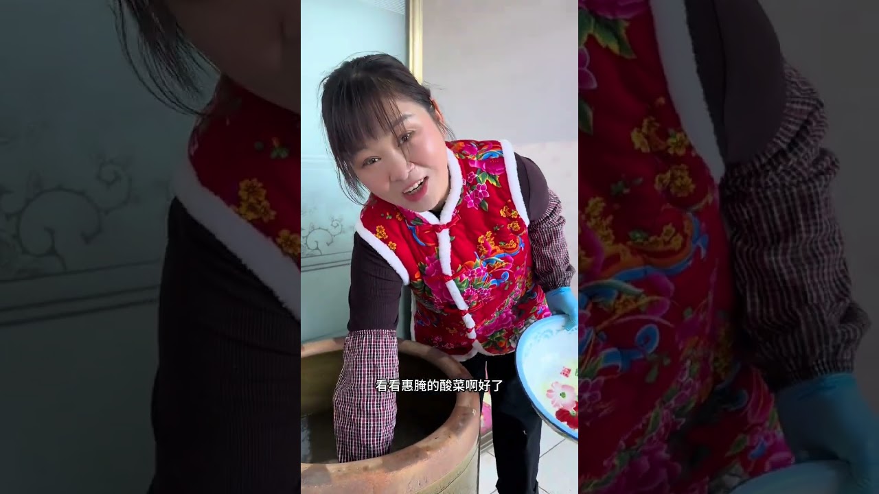 吃过大骨头炖酸菜，吃过五花肉都炖酸菜，那有没有吃过自己灌的血肠炖酸菜呢？#抖音新农人#新农人计划2025#农村美食#农村生活