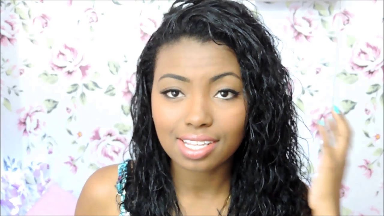 Como eu deixo meu cabelo com efeito cacheado.