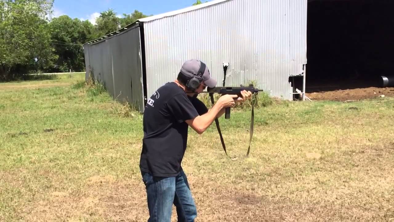 Steyr MPi-81 machine gun