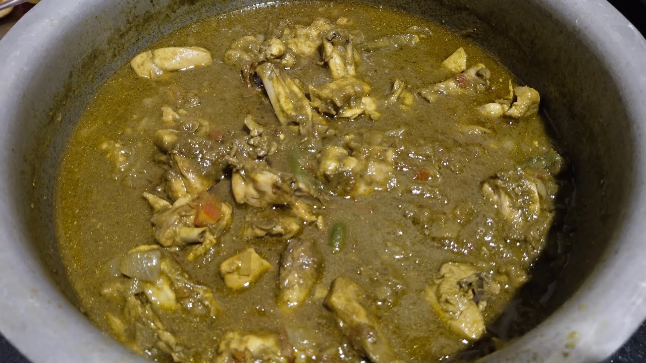 Goan Green Chicken Curry ll Delicious Green Chicken gravy ( Goan style )