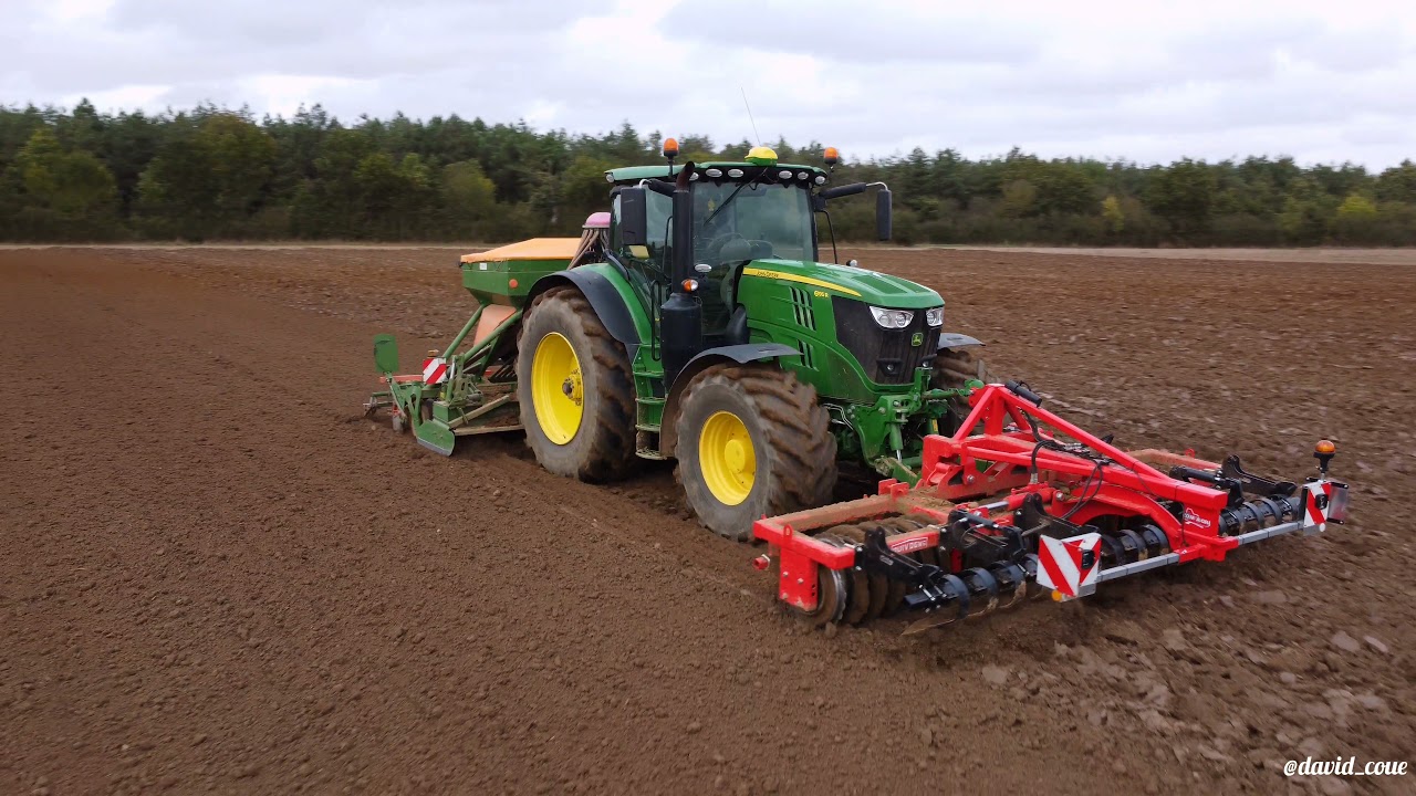 Semis de blé avec 3 John Deere : 6155 R/6820/6195 R