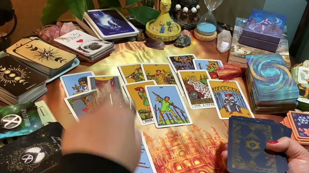 PISCES LOVE ❤️ Someone Has A Big Secret Being Kept From You!