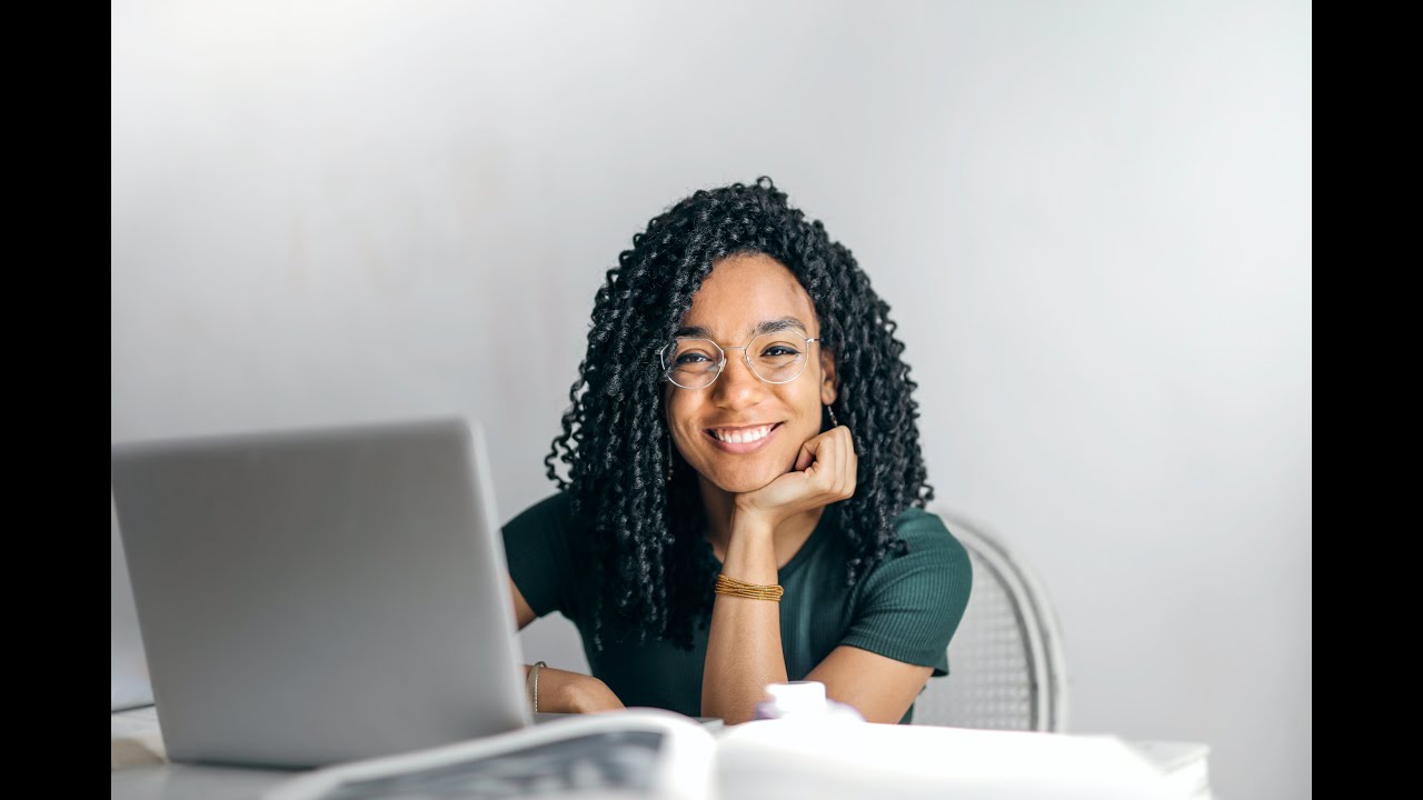 Travailleurs social au Québec, formation, salaire, mileiux de travail....