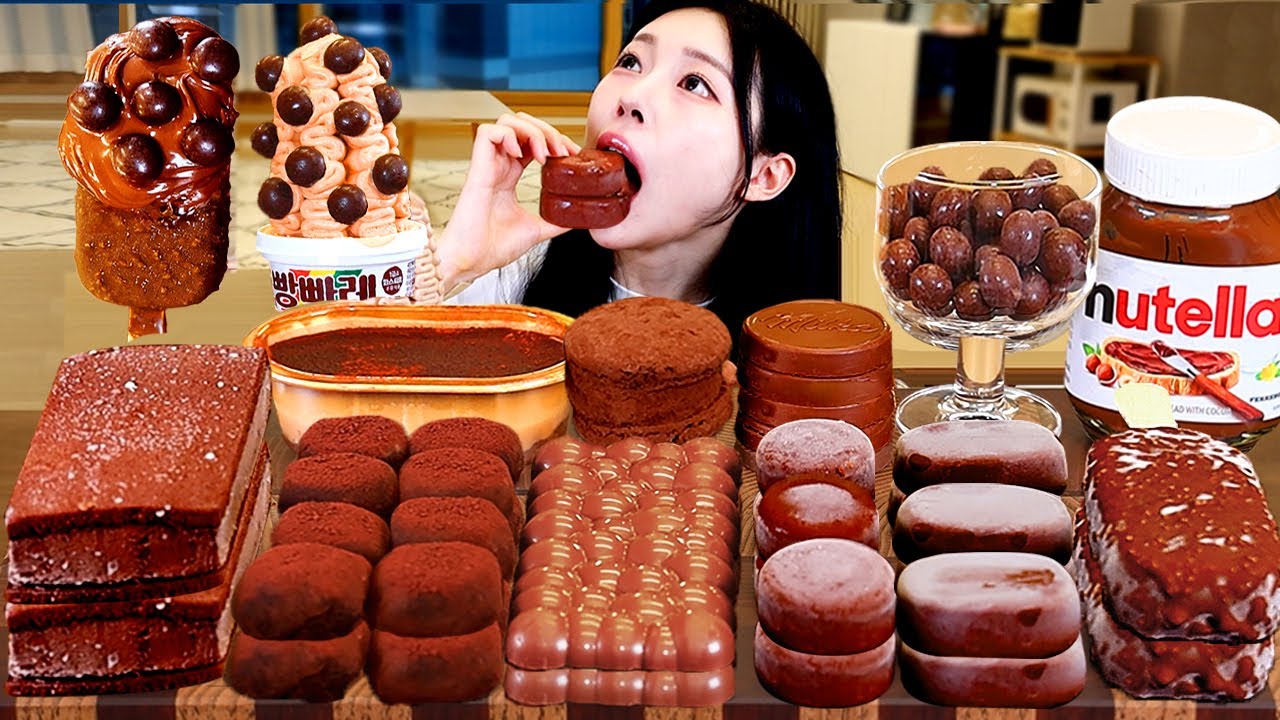ASMR MUKBANG| Шоколадные десерты! Мороженое, сморы, нутелла, макаруны, печенье Maltesers, тирамису.