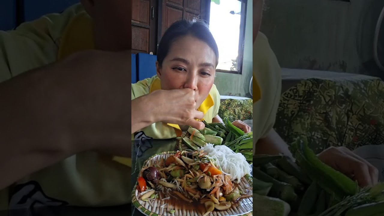#ส้มตำแซ่บๆเพื่อนๆชอบฝากกดlike กดแชร์ กดติดตามช่อง@farjun2525ด้วยนะค่ะ