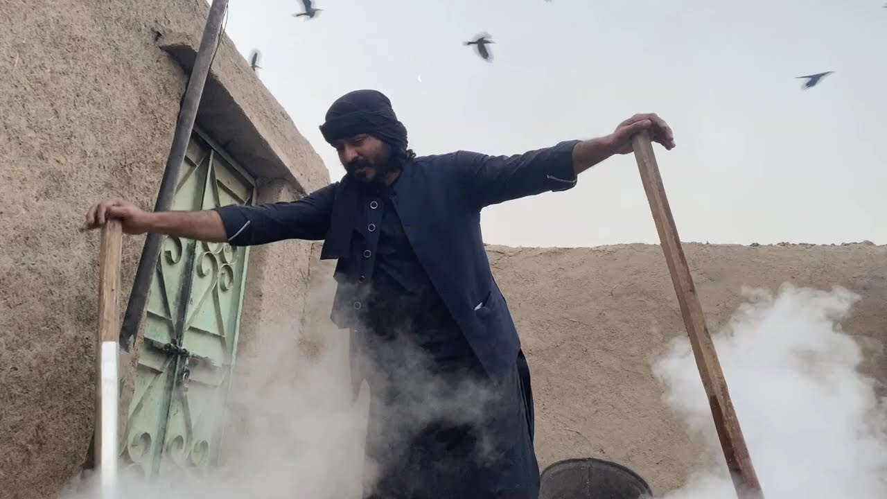 The Chehlum (40th-day commemoration) of Sain Abbas Ali Shah - Making Haleem Niyaz