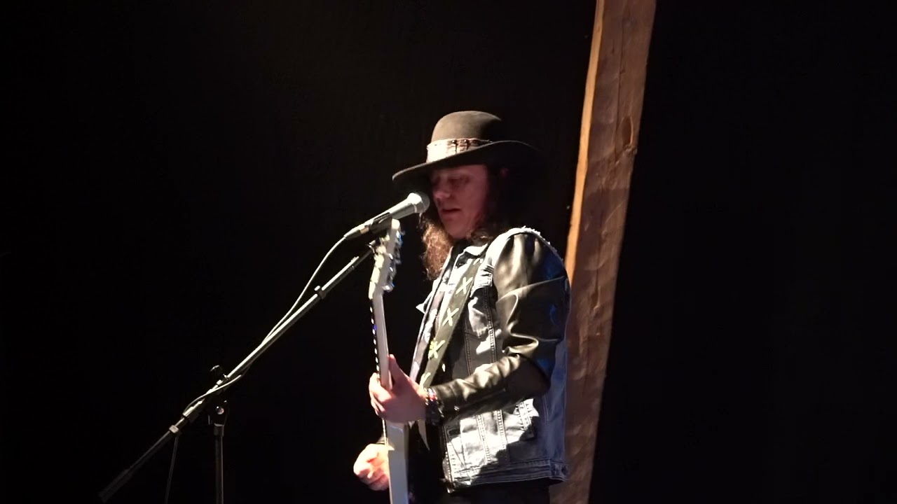 Anthony Gomes 