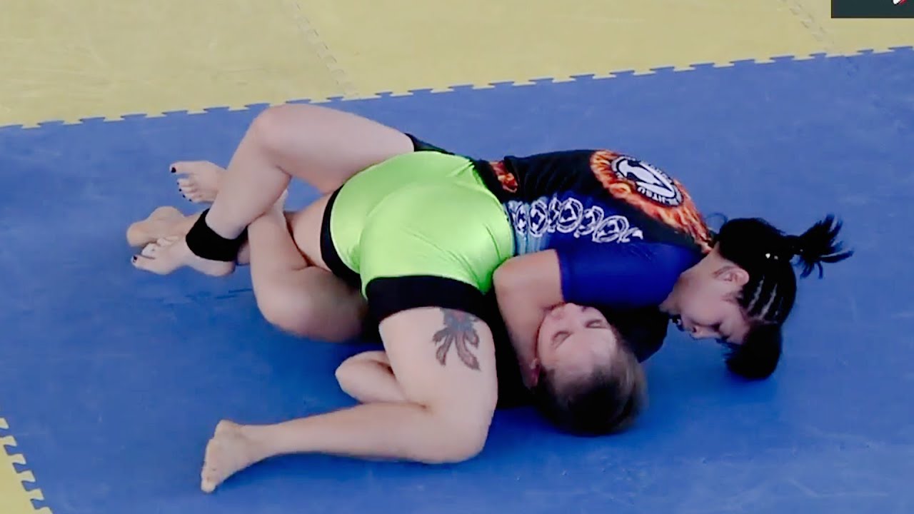 She Didn’t Expect This Move! Extreme Female Grappling Showdown”