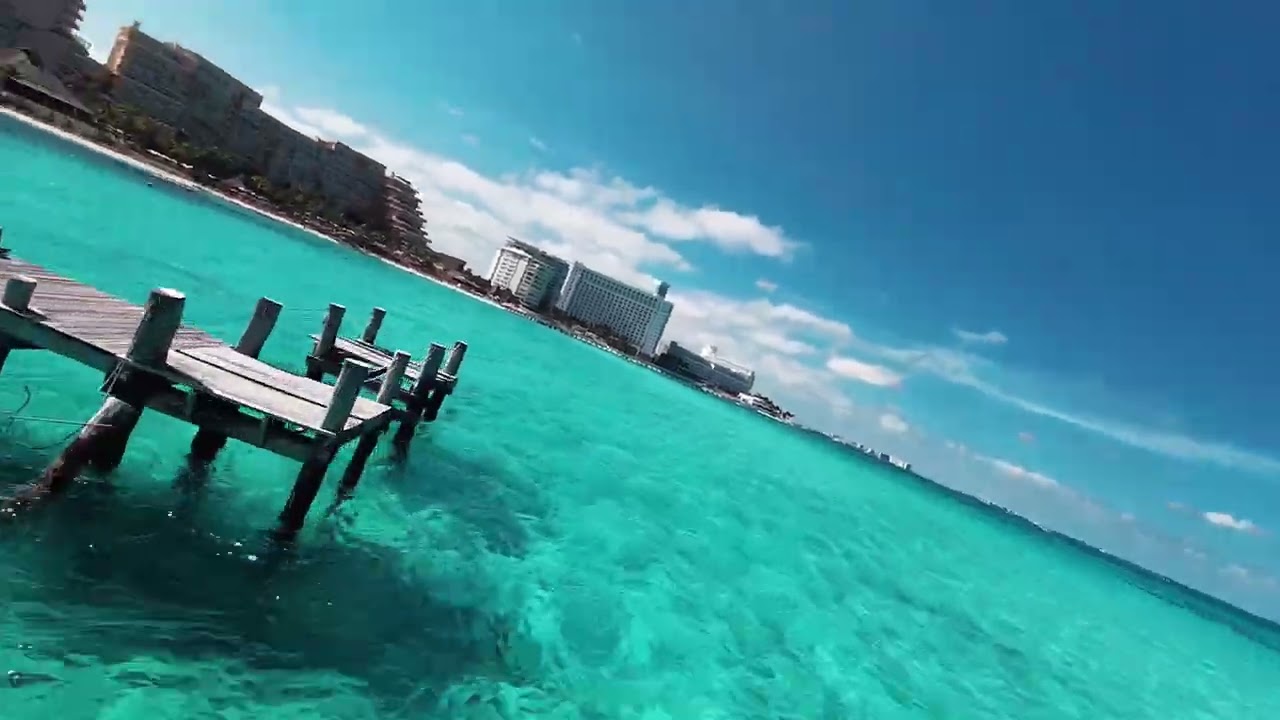 FPV Drone Flying Cancún México