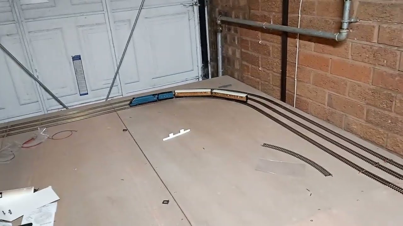 Testing the third loop at Summer Breeze Model Railway
