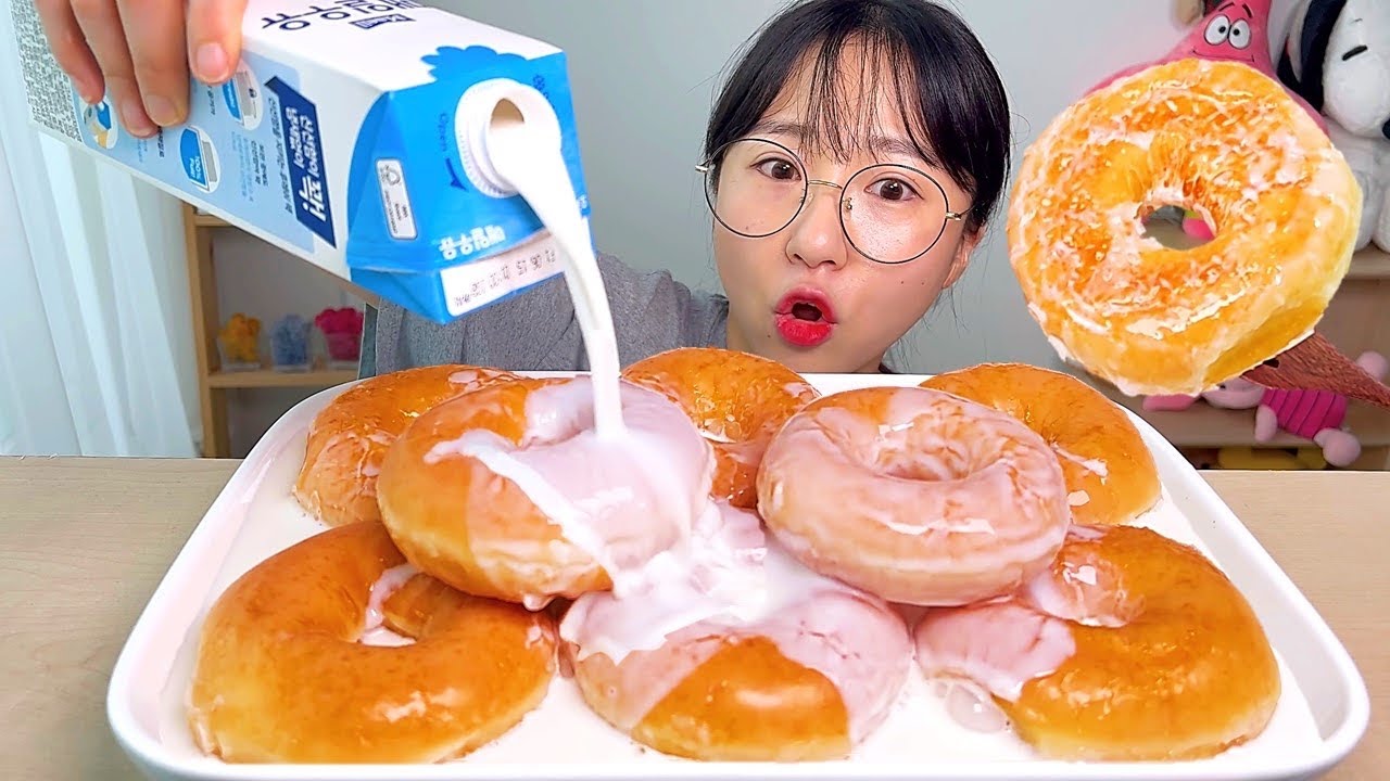 글레이즈드 도넛 우유탕🥛 우유 부먹 크리스피도넛 디저트 먹방 Dessert Mukbang