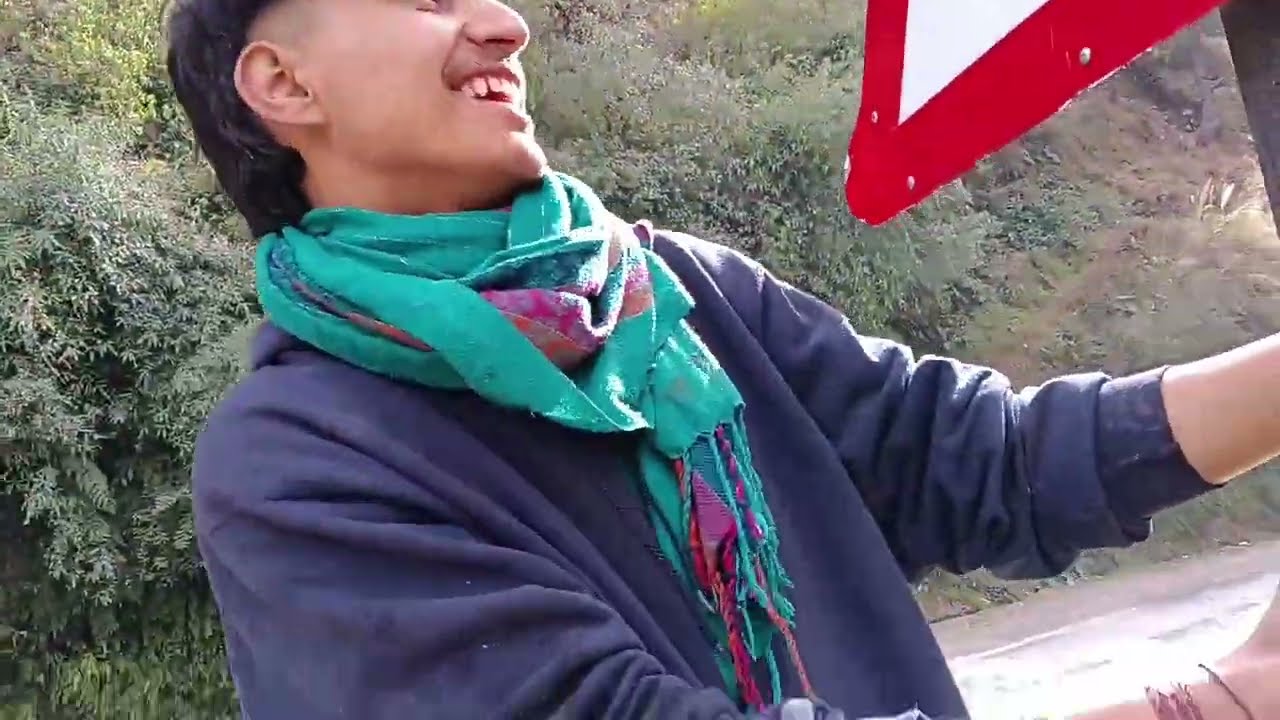  Aj haam gye the pani lane👍👍   ...Ye dekho mazedaar hai 😂😂 #newvlog #trending #panini #comedy 