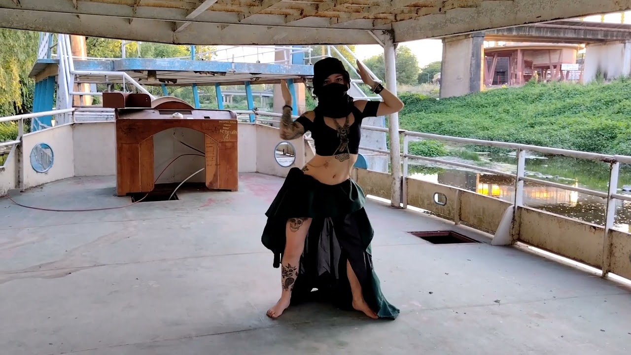 La luna siempre es muy linda - 89 puñaladas (con La Lira Libertaria) - Fusión Bellydance