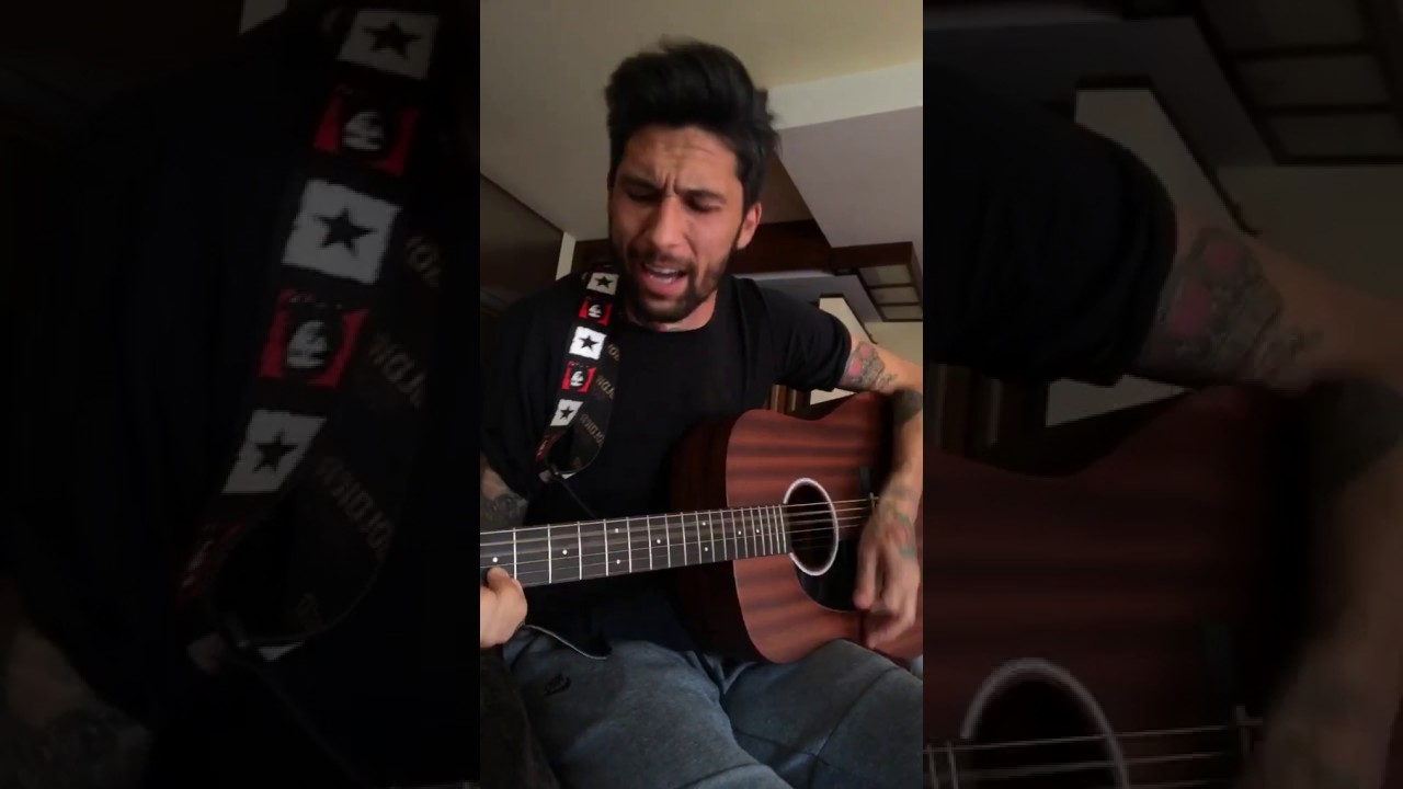 Lucas Castro del Chievo chitarra e voce calda!