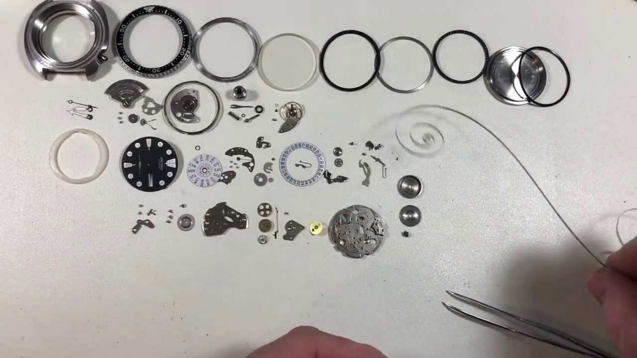 Restoration - Doing a tear-down on a Seiko 6309-7040 - as promised.
