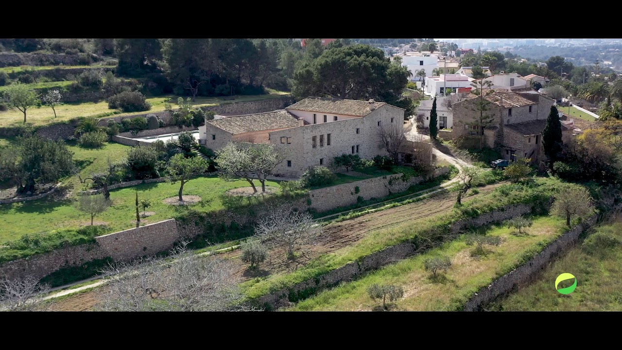Casa d' Águeda y Cases de Torrat. La Cometa de Calp (Alicante)