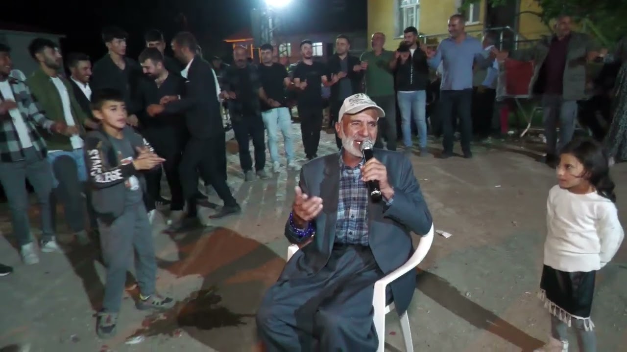 65'lik dede düğünde halaylarıyla herkesi coşturdu