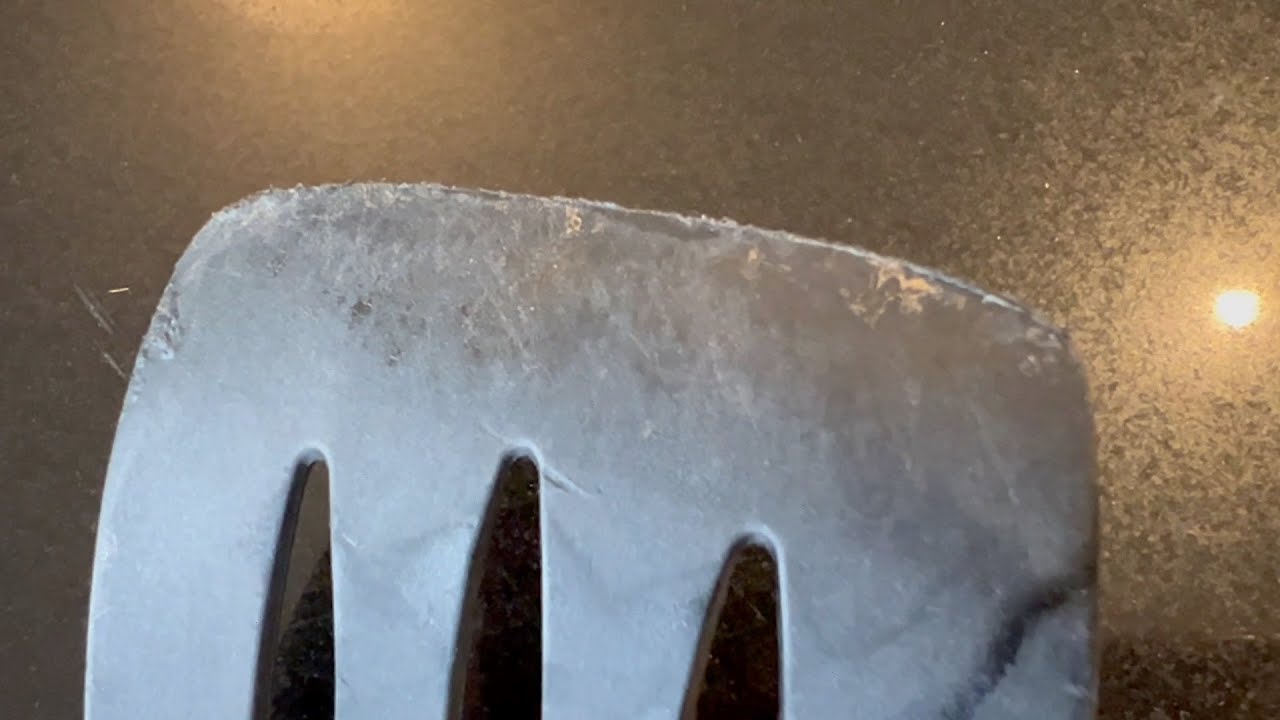 Wood vs Plastic Cutting Boards & Utensils