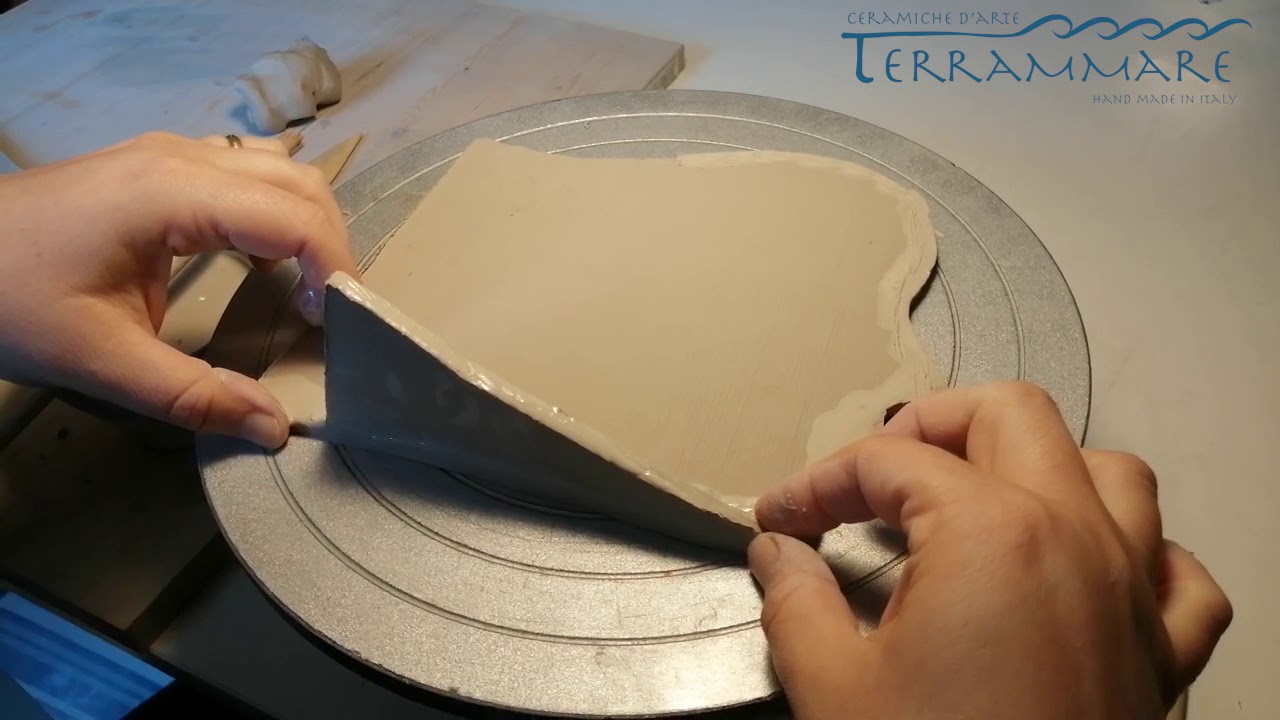 02 Ceramica a lastra: la modellazione - Terrammare Lab - Ceramiche D'Arte