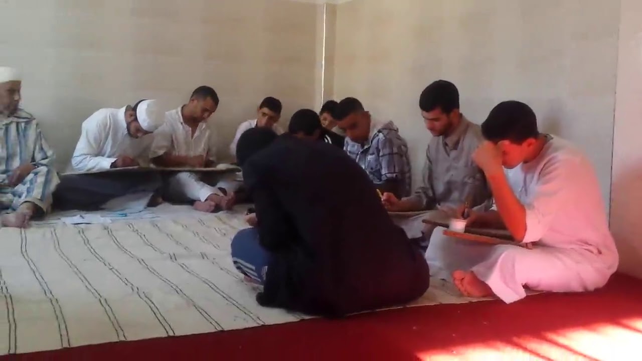 طريقة كتابة القرآن الكريم على الالواح بالمغرب 1