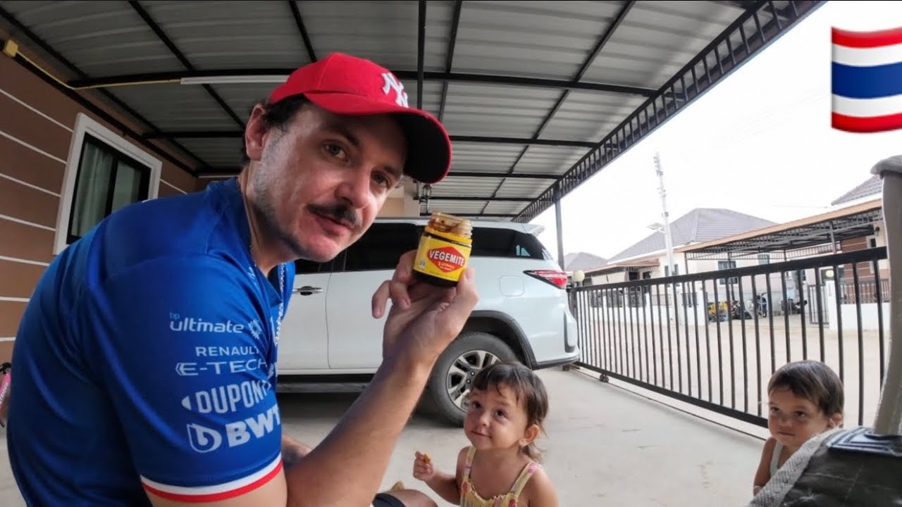 First Time Thai Twins Try Aussie Food – Instant Regret?