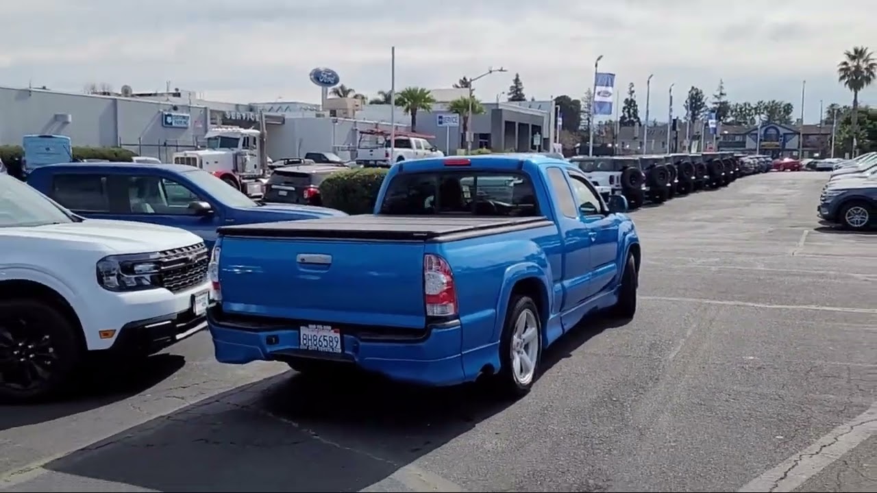 2006 Toyota Tacoma X-Runner V6